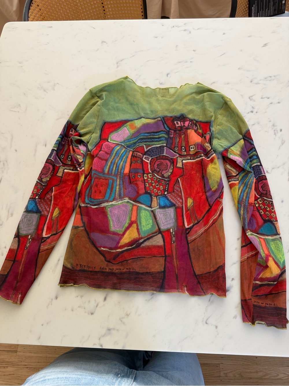 Women's Long-Sleeve Artistic Print Tee in Red & Green